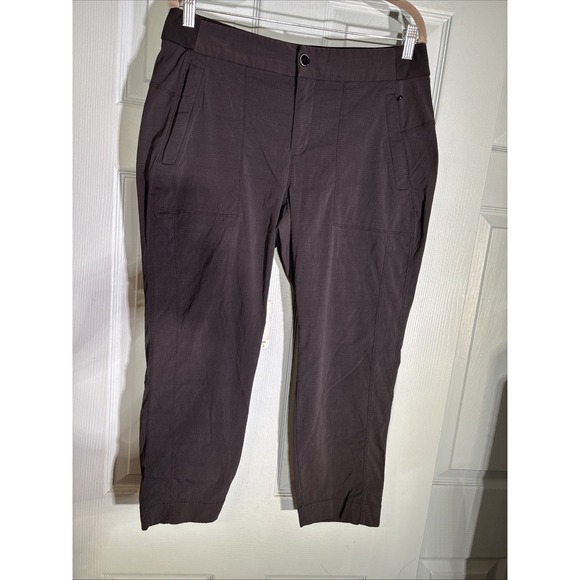 Athleta Pants - Athleta Trekkie North Jogger Hiking Cropped Black Pants Zip Pockets Size 12